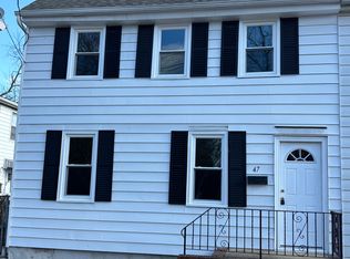 47 Buttonwood St, Mount Holly, NJ 08060