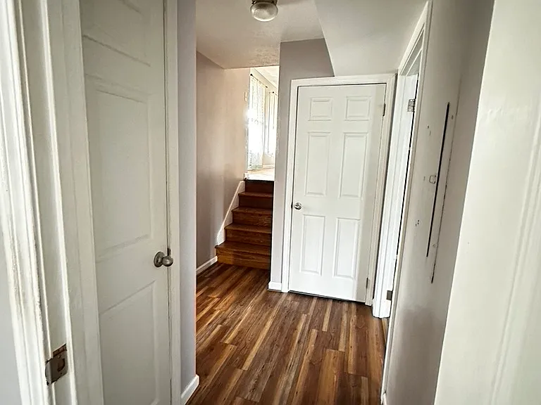 2120 Sandlewood Ln — Photo 7