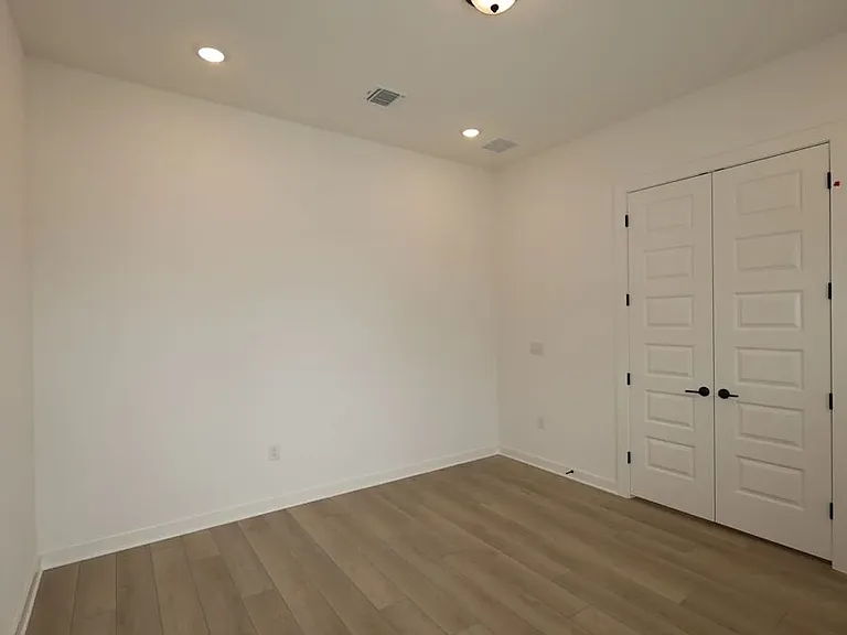 3609 Helena Way — Photo 23