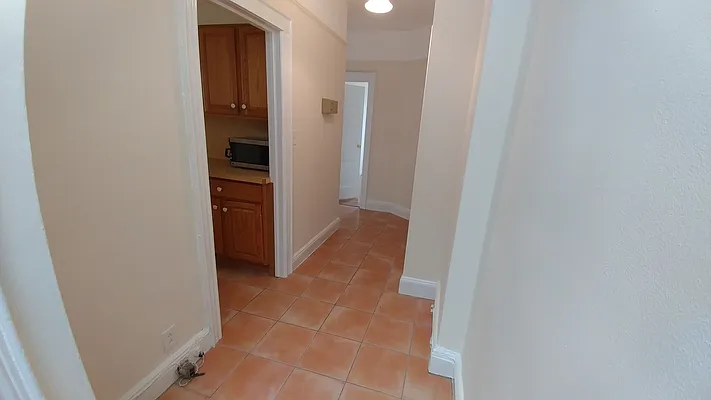 Rented by Halvatzis Realty | media 19