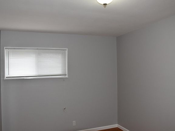 4th image of 7809 Dartmoor Dr