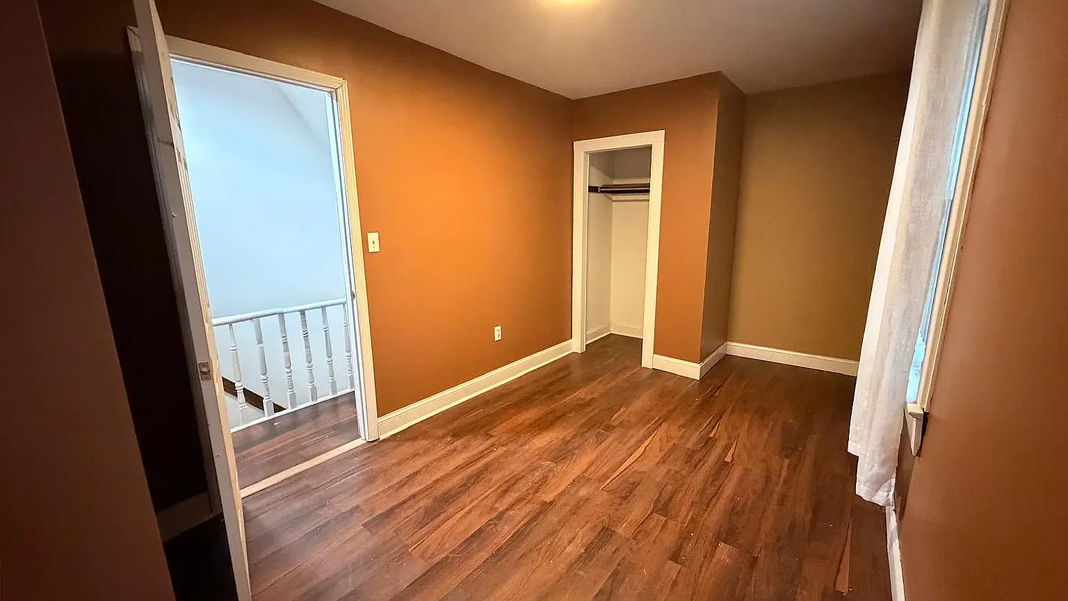 4 bed, 1.5 bath, 1300 sqft, $2,650 — Photo 3