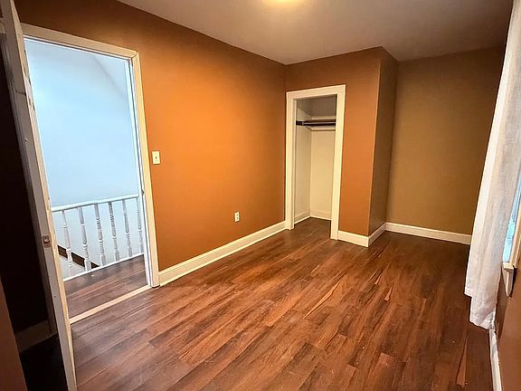 3rd image of 1159 Chambers St