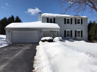 415 Knowell Rd, Camillus, NY 13031