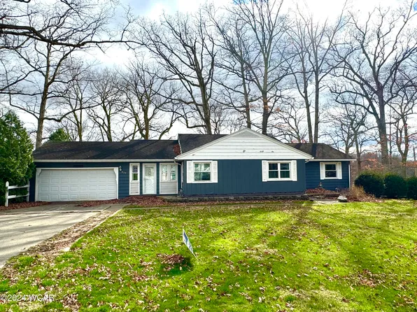 837 Kelley Dr, Wapakoneta, OH 45895