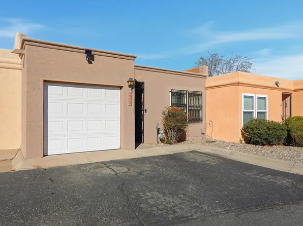 5005 La Fiesta Dr NE, Albuquerque, NM 87109