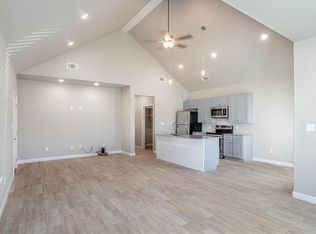 812 Valley Oaks Ln #P, Centerton, AR 72719