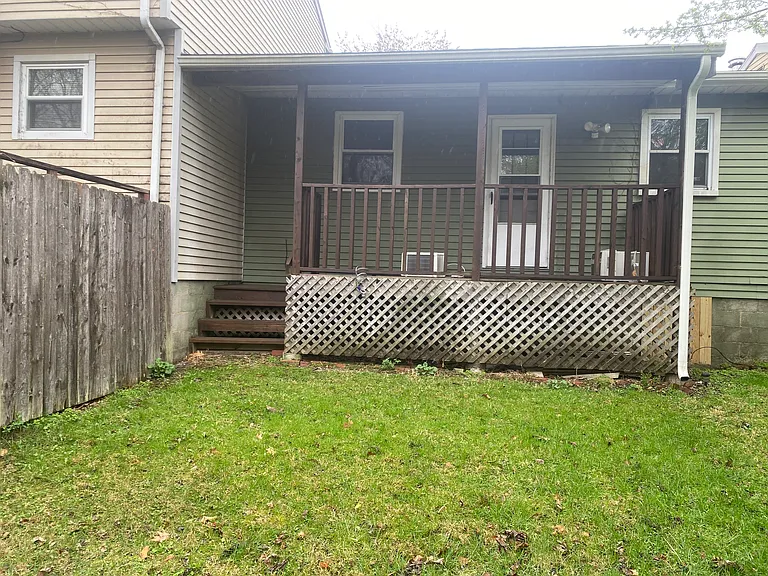 2378 Sun Dr — Photo 23