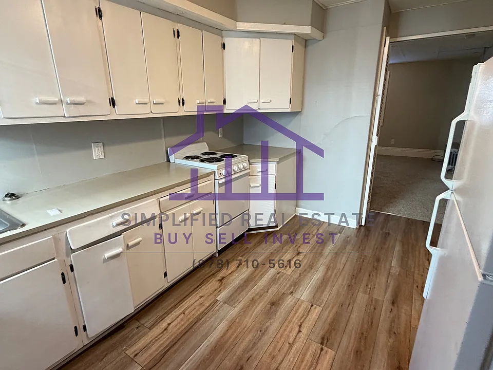 111 Ash St #2