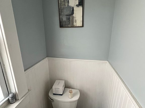 4th image of 1598 Delaware Ave #2