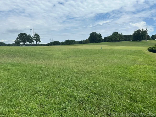 3266 Cypress Ln, Tahlequah, OK 74464
