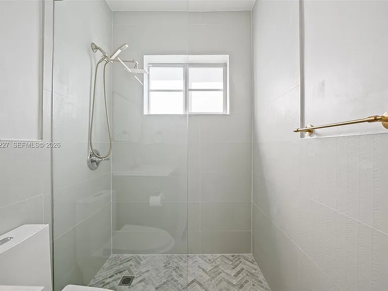 7315 Byron Ave #10 — Photo 16