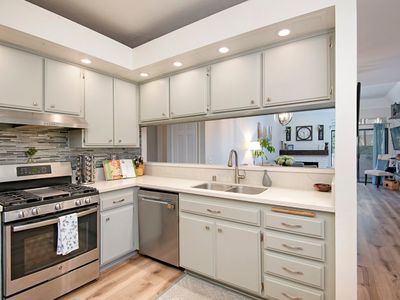 17191 Corbina Ln APT 102, Huntington Beach, CA, 92649