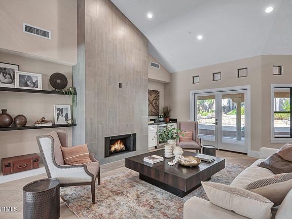 3rd image of 9146 E Calle De Las Brisas