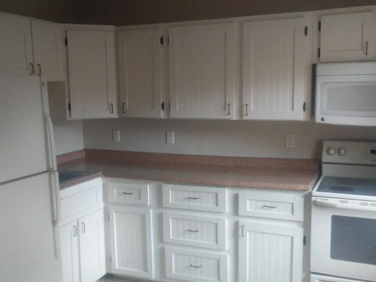 345 N Dewey St — Photo 3