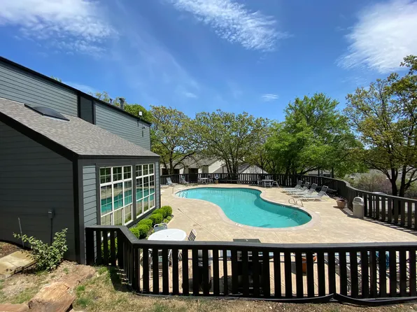 Pepper Tree Condominiums
