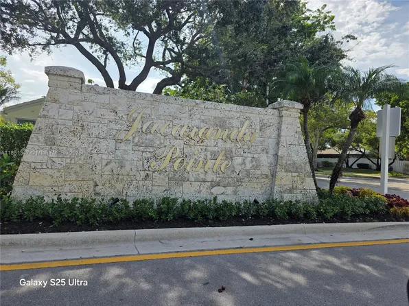 9306 NW 8th Cir, Fort Lauderdale, FL 33324