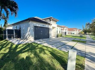 17320 SW 92nd Ct, Palmetto Bay, FL 33157