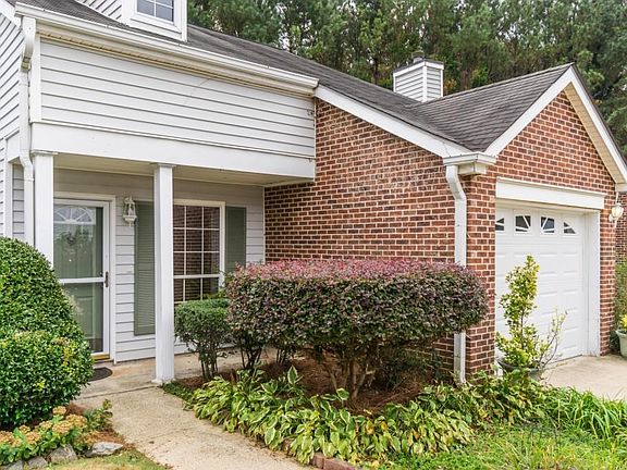 2nd image of 1919 Brittania Cir
