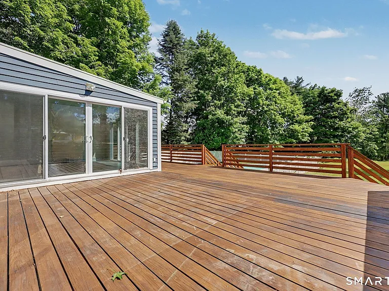 130 W Norwalk Rd — Photo 29