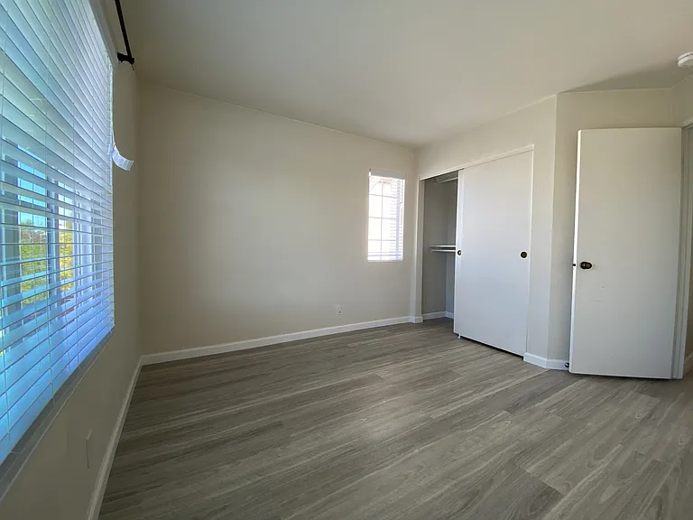 34266 Kenwood Dr — Photo 22