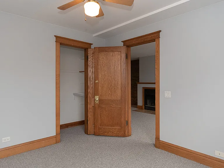 3710 N Clark St #E01P — Photo 12
