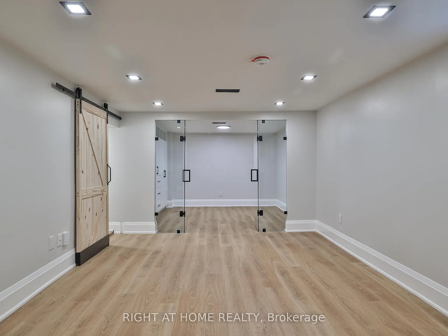 1 bed, $1,800 — Photo 4