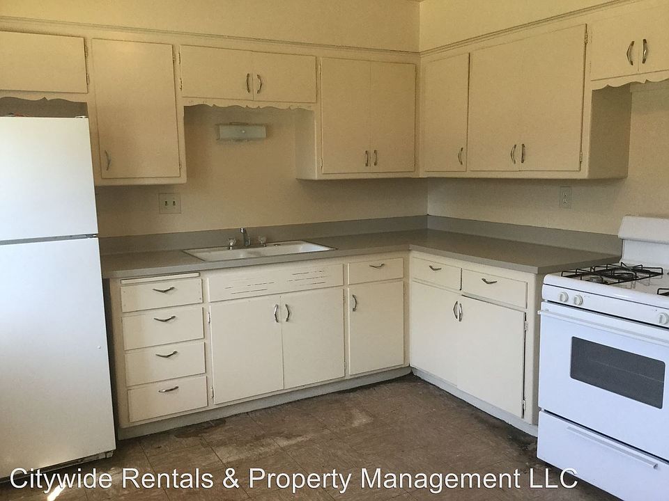 1st image of 7027 N Teutonia Ave APT 1