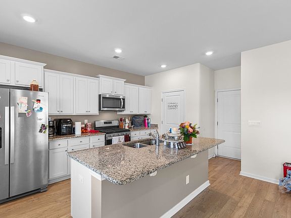 4th image of 2021 Sage Dr.