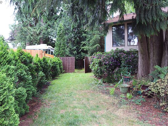4th image of 8210 NE 92nd Cir
