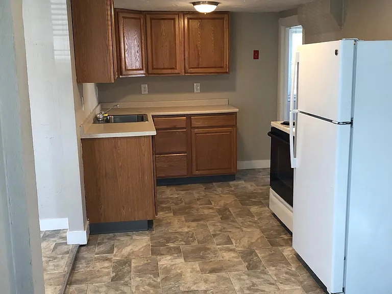 39 N Main St #1 — Photo 2