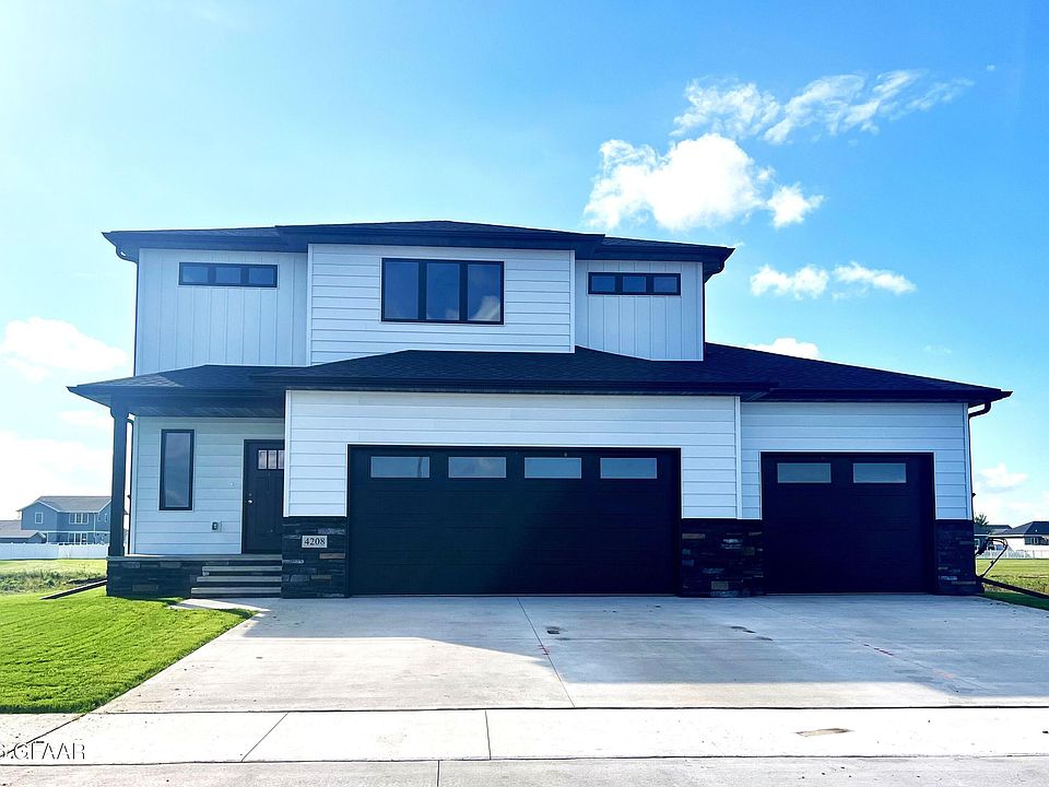 1st image of 4208 S 30th St