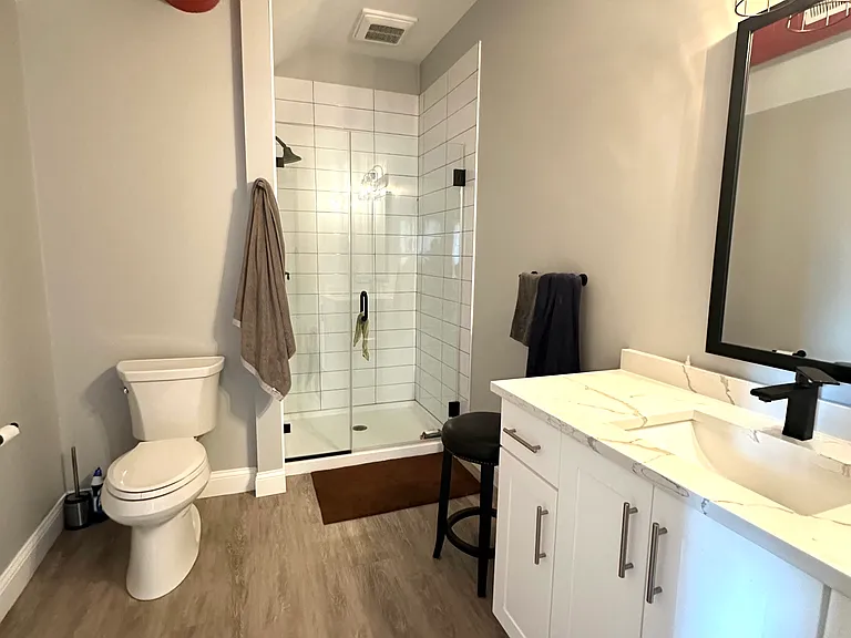 15 Oak St #201 — Photo 7