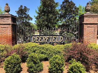 810 E Glouchester Dr, Sumter, SC 29150