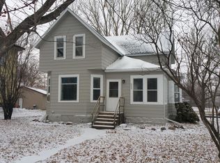 222 4th St S, Gaylord, MN 55334