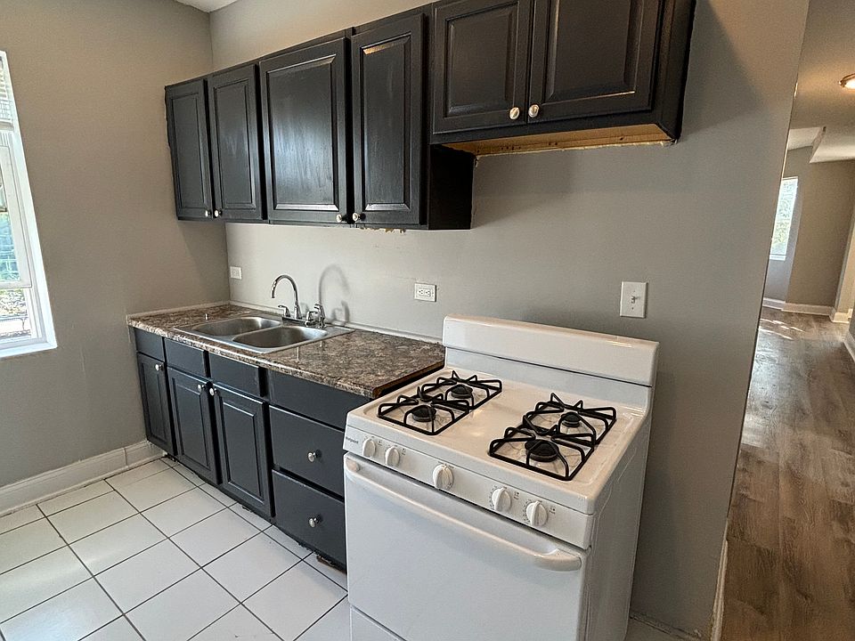 1st image of 7053 S Dante Ave #485392398