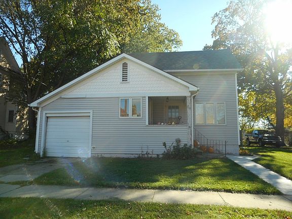 2nd image of 318 N 4th St