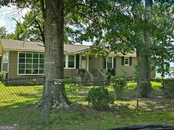 104 Sioux Cir, Gordon, GA 31031
