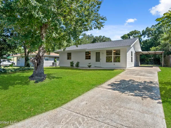 2906 Audubon Dr, Gulfport, MS 39501