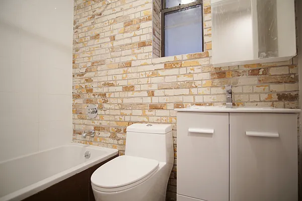 Rented by Lofts and Flats LLC | media 9