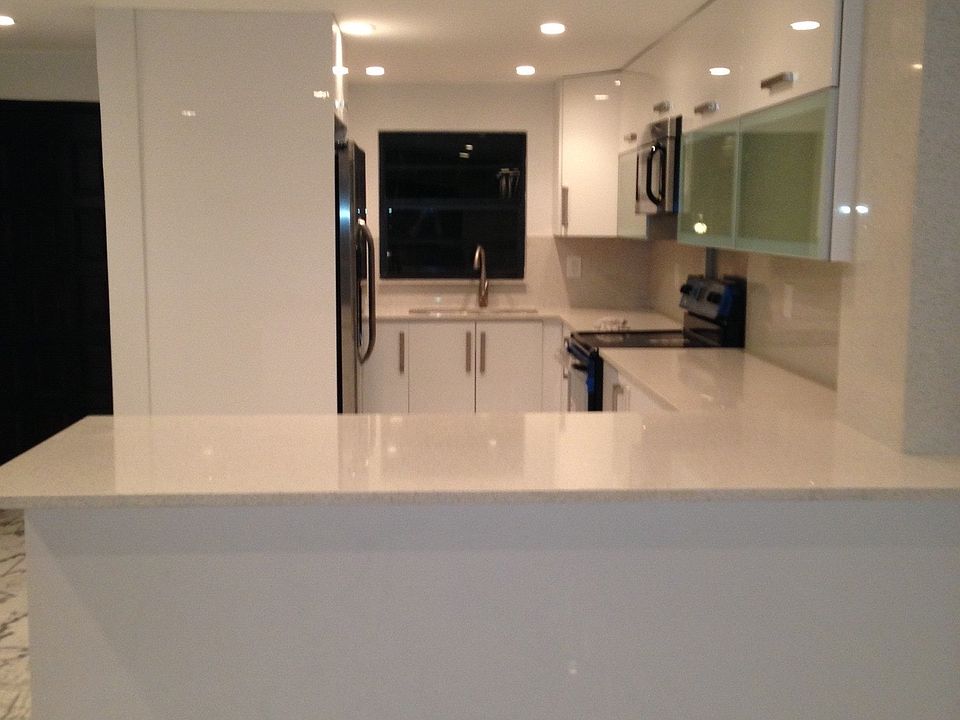 1st image of 1562 NE 105th St