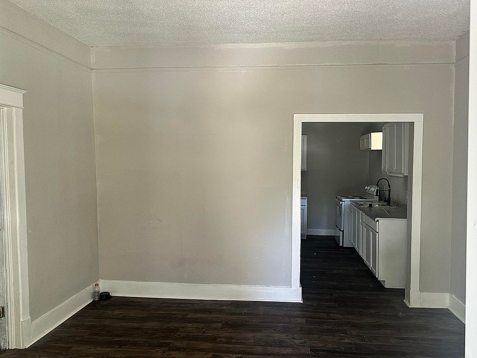 2nd image of 765 Grand St