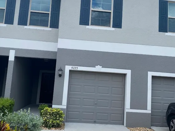 9723 Mulberry Marsh Ln, Sun City Center, FL 33573