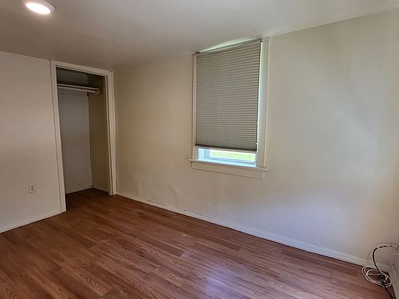 4th image of 94 E Main St APT 1