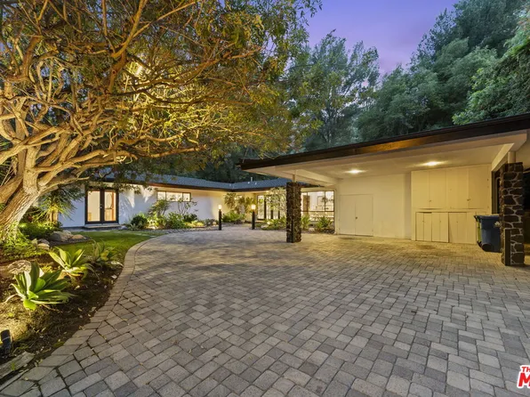 8630 Allenwood Rd, Los Angeles, CA 90046