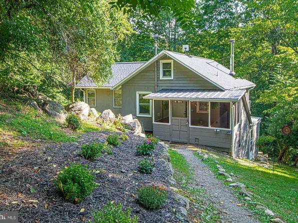 61 Mount Marshall Rd, Washington, VA 22747