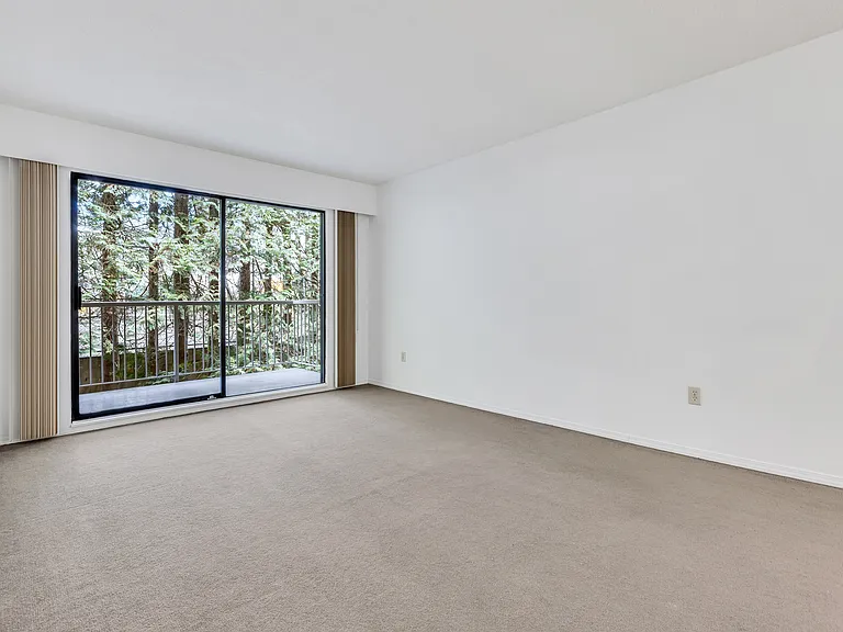 549 Dansey Ave — Photo 18