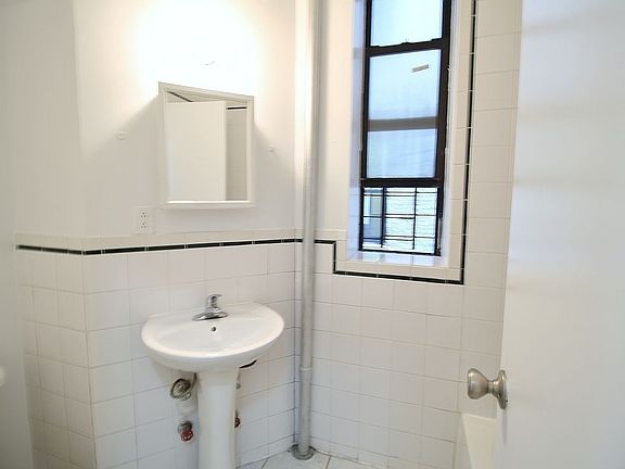 3rd image of 528 W 152nd St APT 3