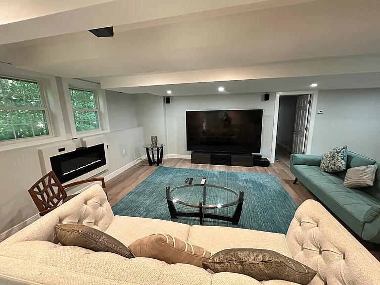 Cotillion Ln — Photo 4
