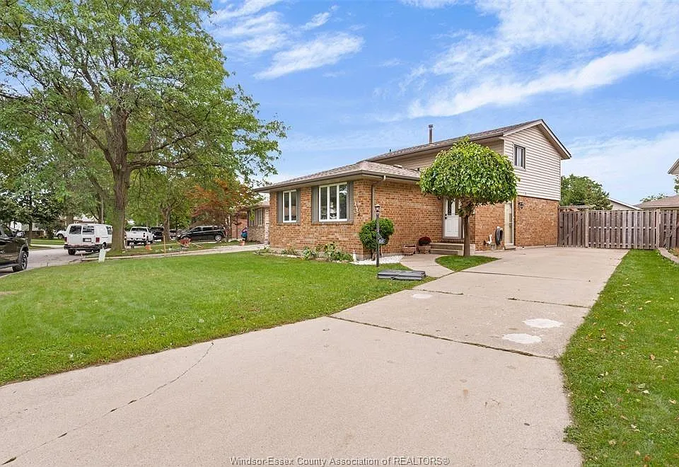9597 Avery Ln #UPPER